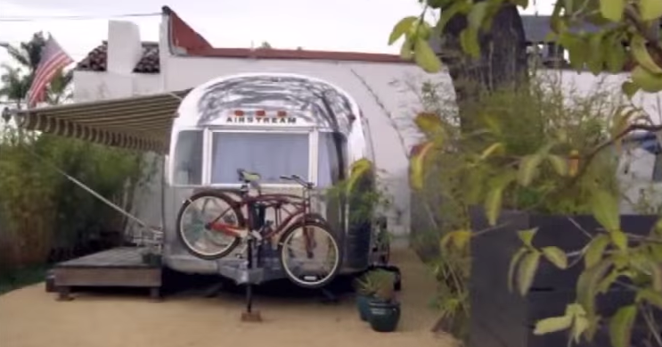 File:Airstream redux 1.png