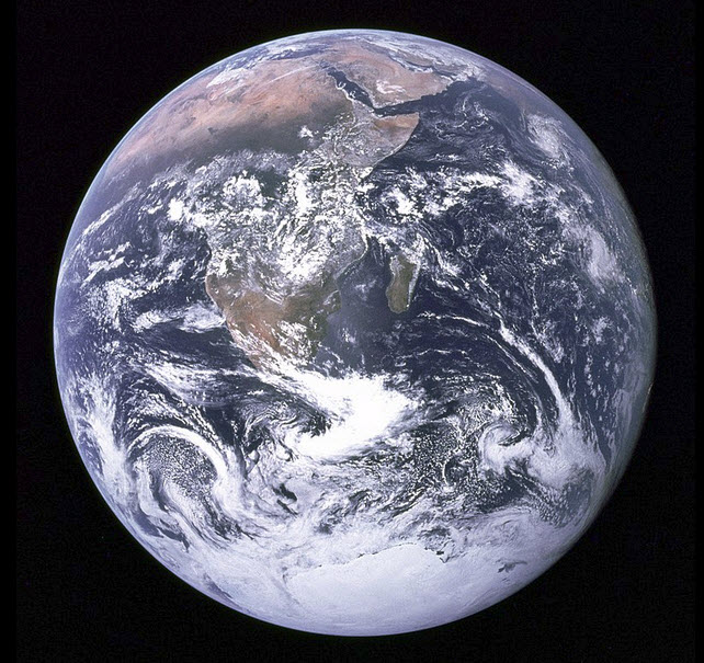 Blue Marble photo - Apollo 17.jpg