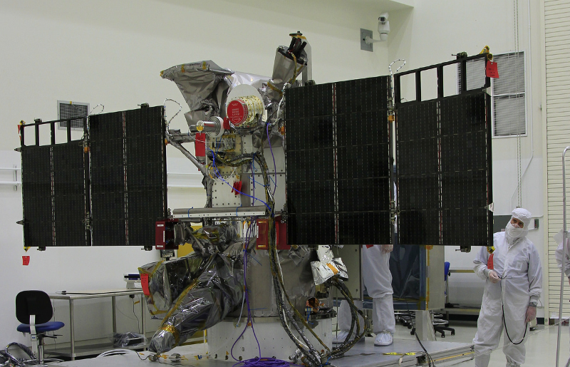 DSCOVR w EPICcam.png