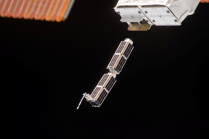 Doves close-up-of-cubesats-leaving-nanoracks-deployer-2014-02-11 m.jpg