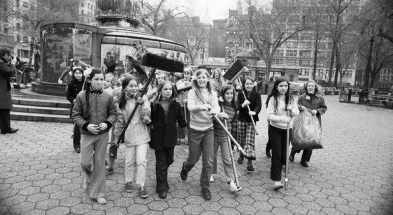 Dreaming of the Future of the Earth Apr 22, 1970.jpg