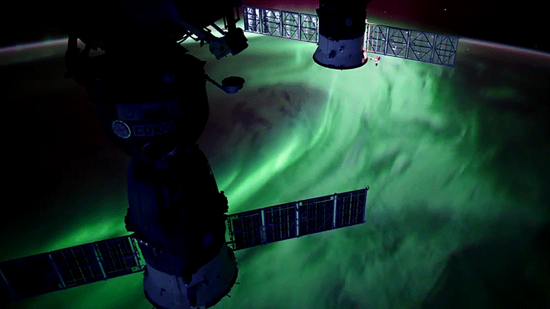 File:Oh Aurora.gif