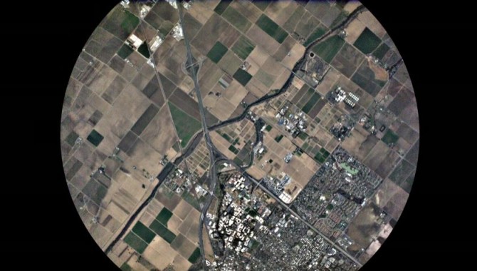 Planet Labs Dove-sat-01.jpg