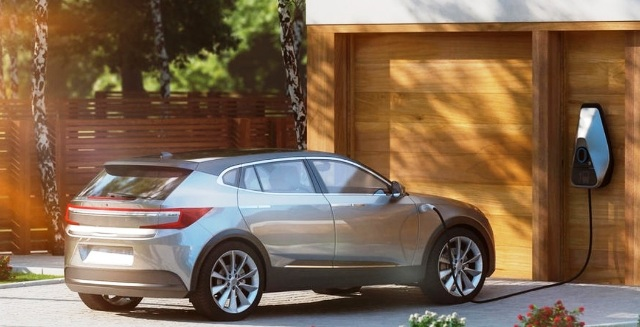 File:Suburu Solterra - 2023.png