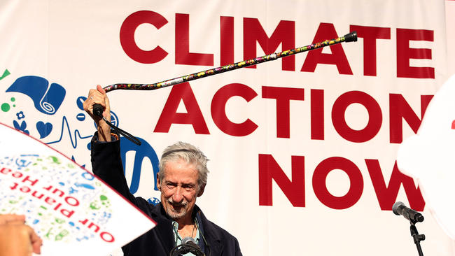 Tom Hayden-LA-Dec 2015.jpg