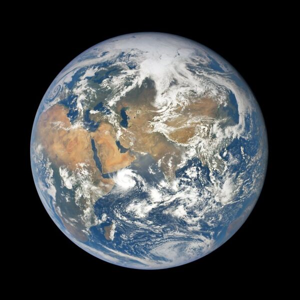 File:DSCOVR-EPIC May 23, 2018.jpg