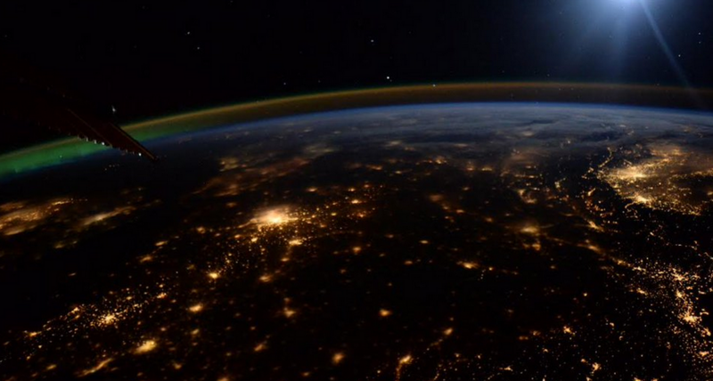 File:Over Paris via StationCDR-ScottKelly Nov302015.png